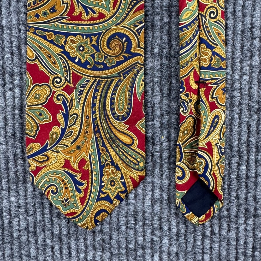 Vintage Brooks Brothers Makers Tie Red Gold Paisley Medallion Silk USA Necktie